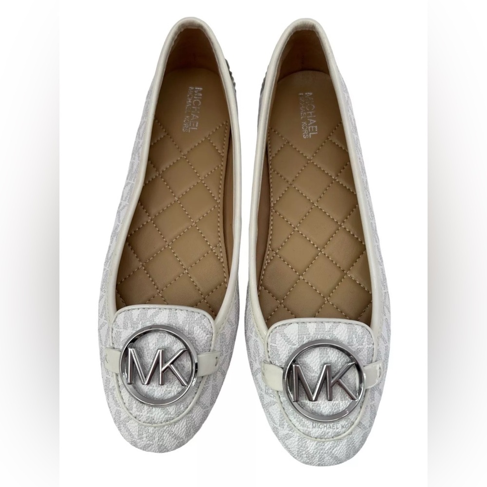 Michael Kors Lillie Moc Flat Shoe Signature White 5.5 M